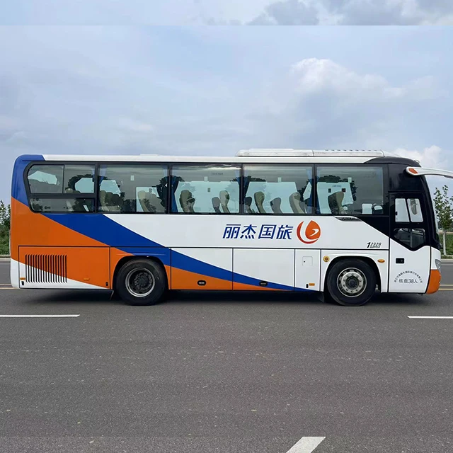 Yu tong 2017 год Подержанный автобус на 38 мест