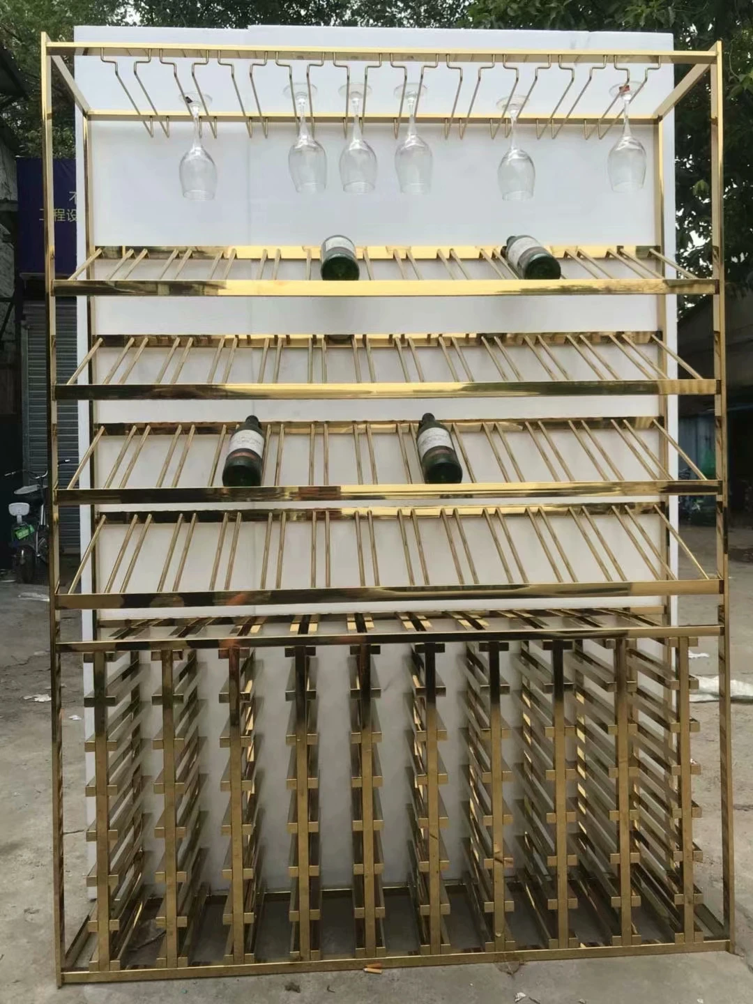 300L Touchscreen Digital Climate Control Stainless Steel Surface Wooden Shelf Wine Cooler And Cabinet  For Restaurants