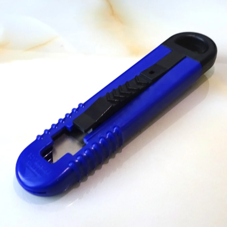 Both hands can be used Retractable  Safety cutter Knife