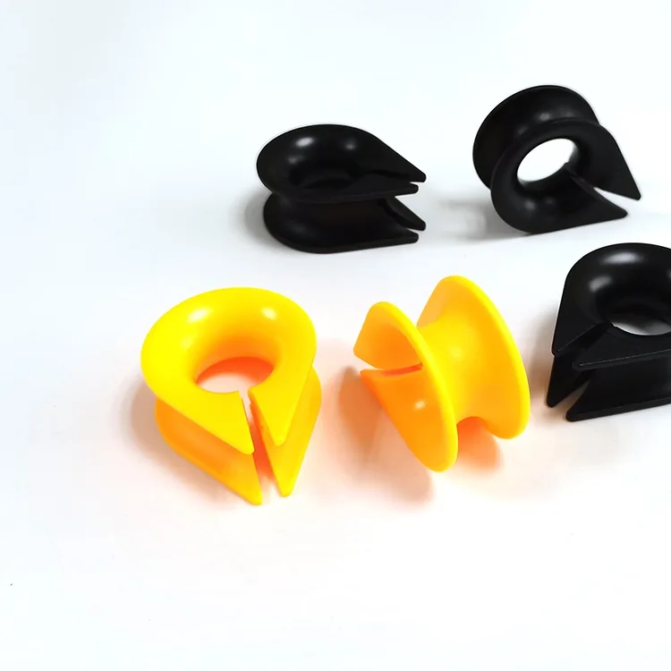 Small plastic open thimble for 16mm combination rope