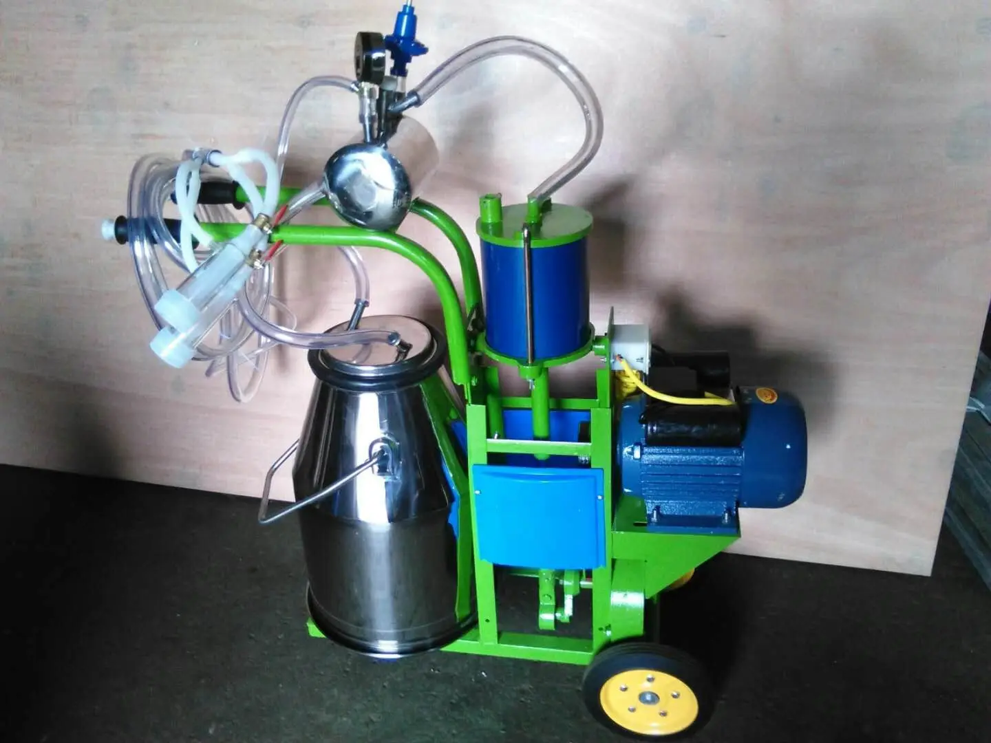  HJ-CM011PD electric portable goat milk machine with piston