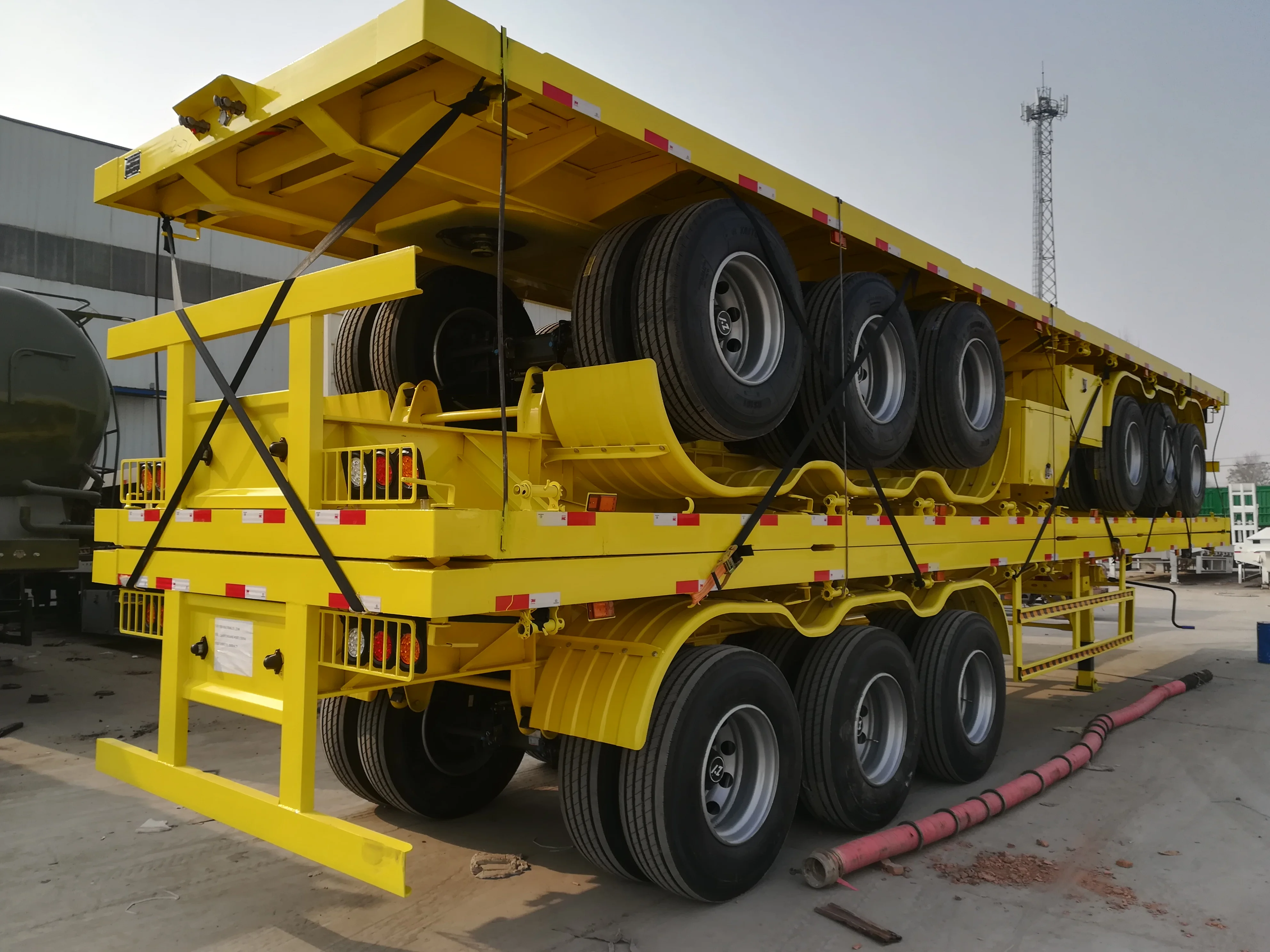 Chinese Trailer Factory Direct Sale New Used 3 Axles Flat Bed Flatbed Semi 40t 60t Container Truck for