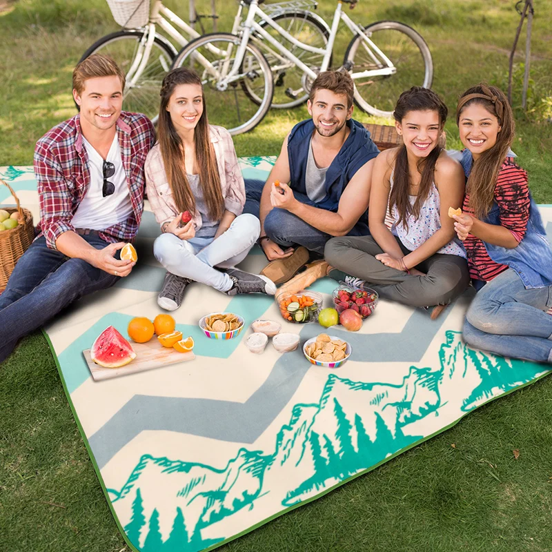Wholesale Waterproof recycled camping Picnic Beach mat Outdoor Oversized custom picnic blanket