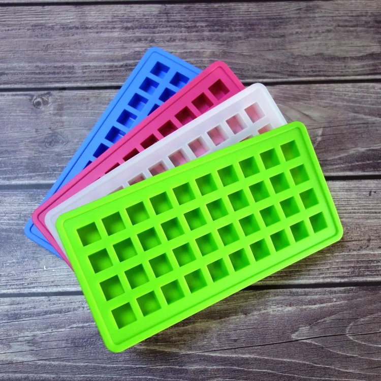 Hot Selling Food Grade Easy Release Round Ball Ice Tray Reusable Plastic 32 Cavity Mini Circle Ice Ball Maker Mold for Freezer