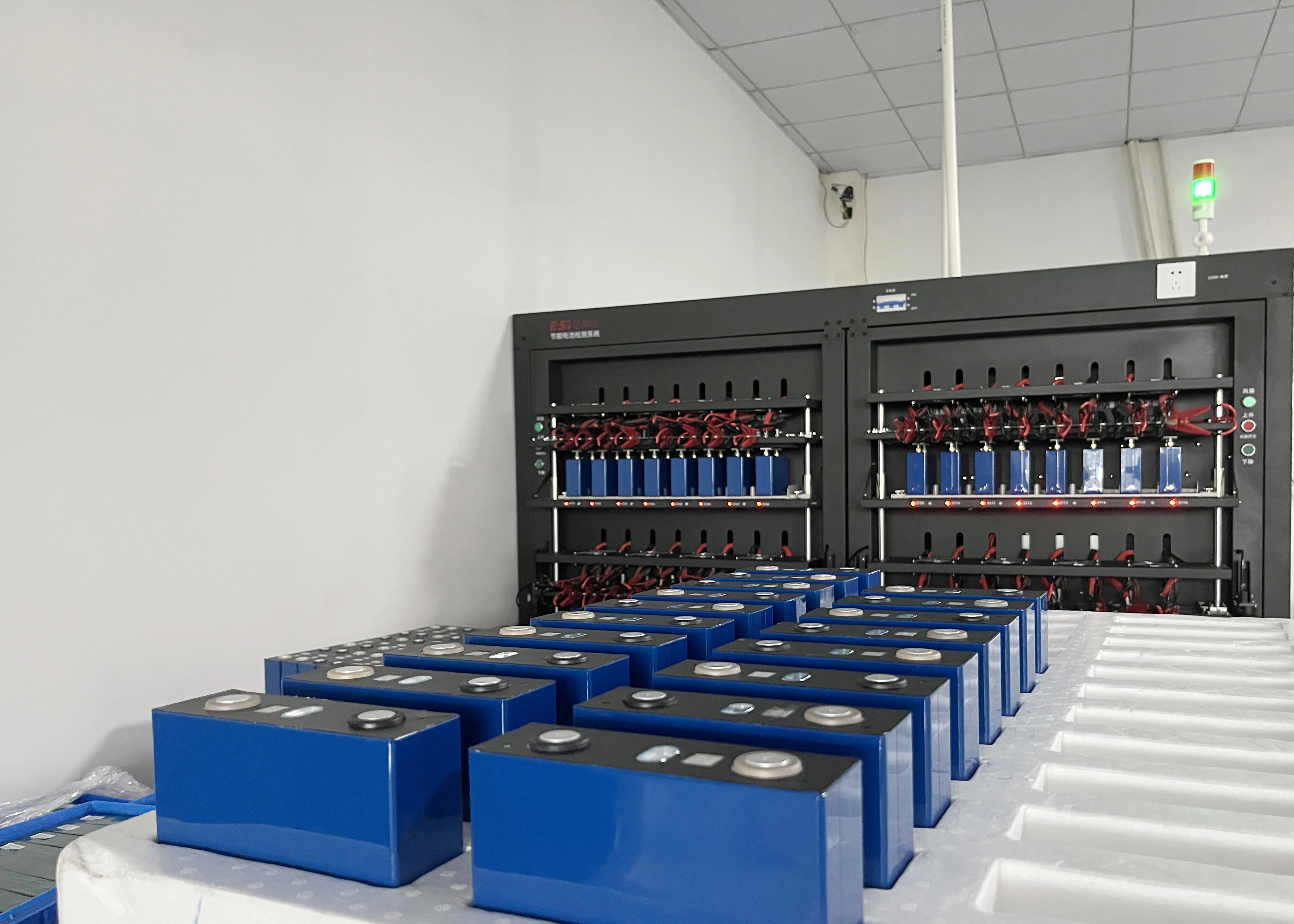 home energy storage 12v 24v lithium battery bms lifepo4 battery 100ah 200ah 300ah solar battery