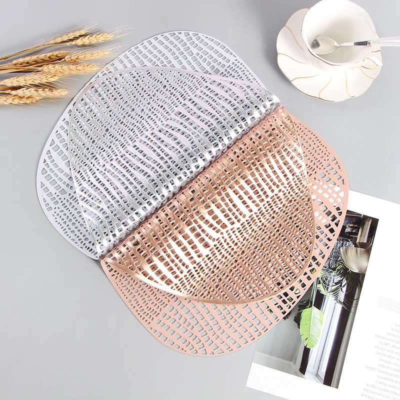PVC Non Slip Hollow Coaster Oval Pebble Laser Cut Placemat Silver Gold Table Mats For Dining Table