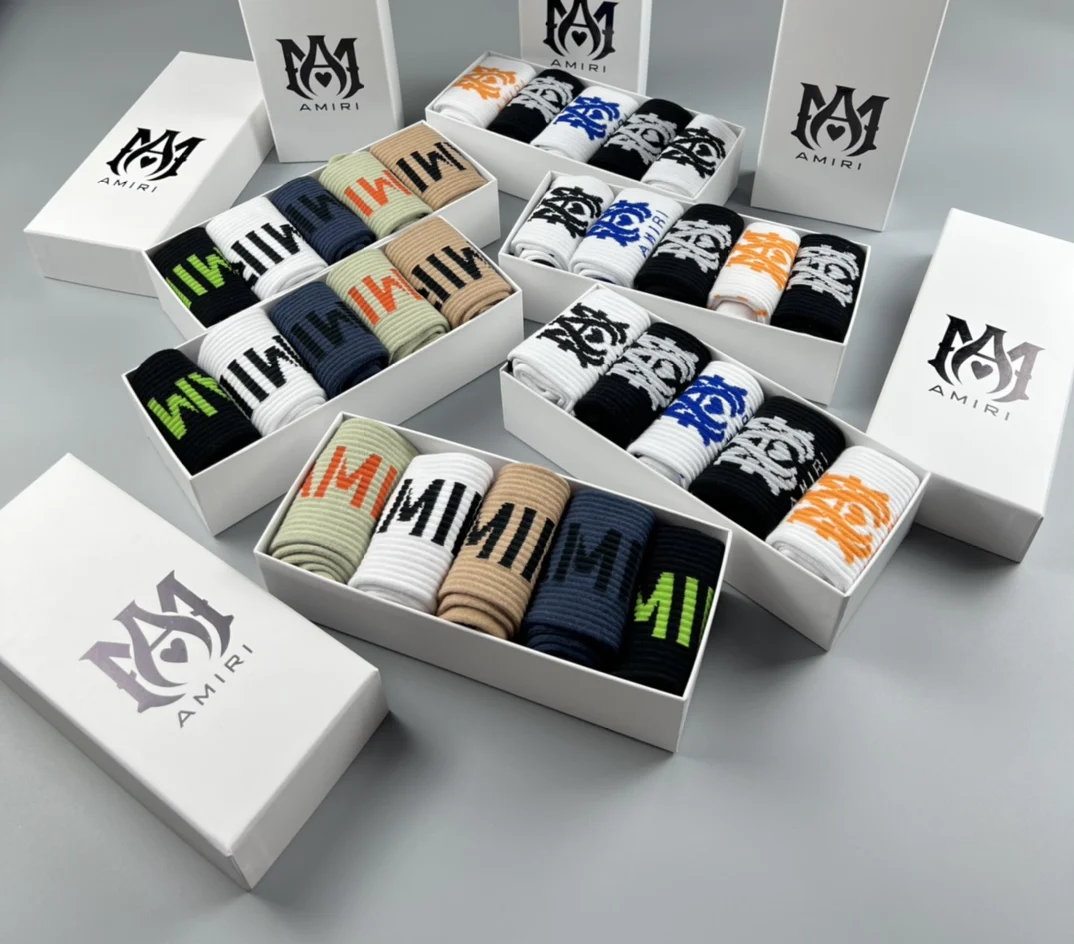 Amiry Letter Socks Box Gift Wholesale Crew Cotton Brands Socks For Women Men Unisex High Quality Socks