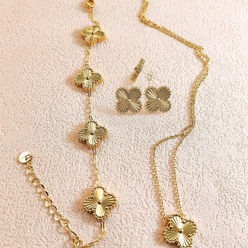 18K Gold Plating Four Leaf Flower Jewelry Set New Necklace   Personality Stainless Steel Necklace For Women