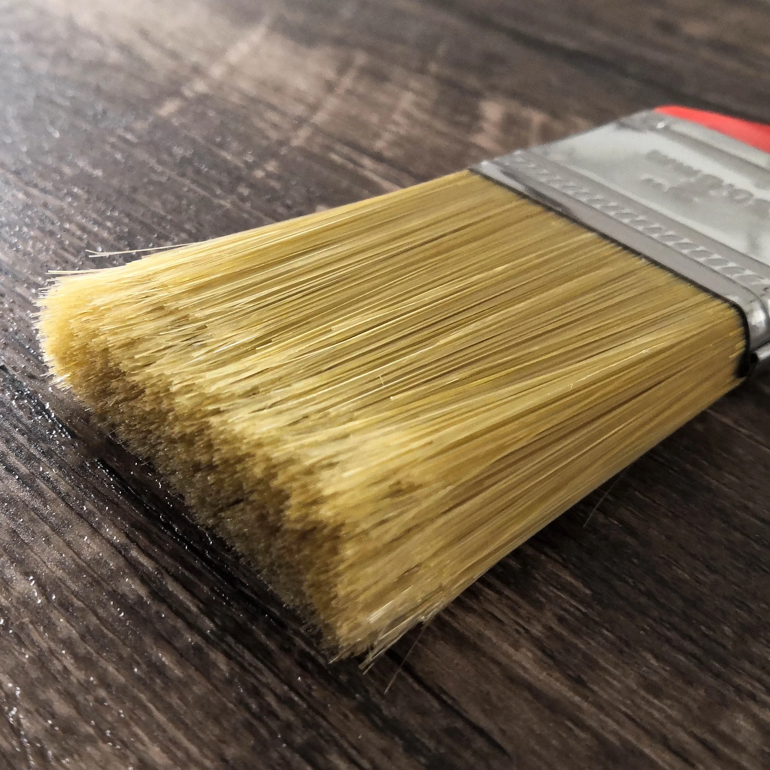 Customized 2.5inch 100% Polyester Plastic Red Handle Flat Paint Brush