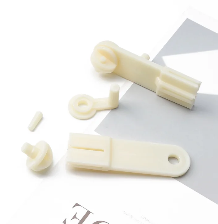 Wholesale Small Cross Stitch Bobbin Winder Machine Plastic DIY Craft Sewing Embroidery Storage Bobbin Winder in Bag Packaging