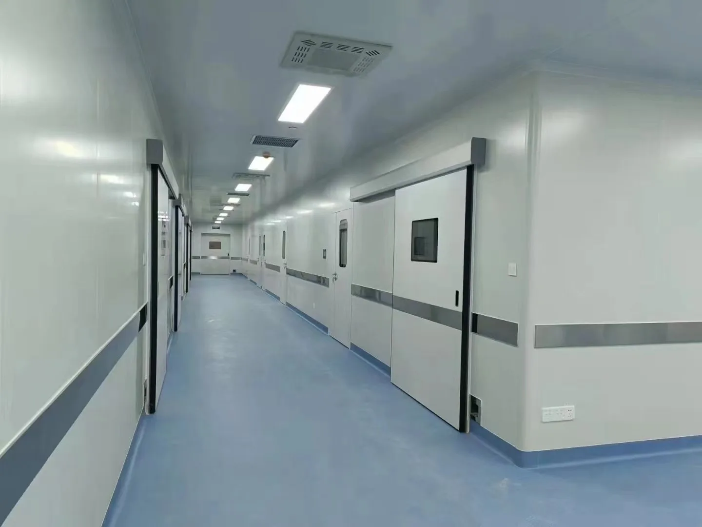 Medical-Grade Airtight Automatic Door with Treadle Type Intelligent Self-Closing Sliding Door for Hospital Clinics Interior Door