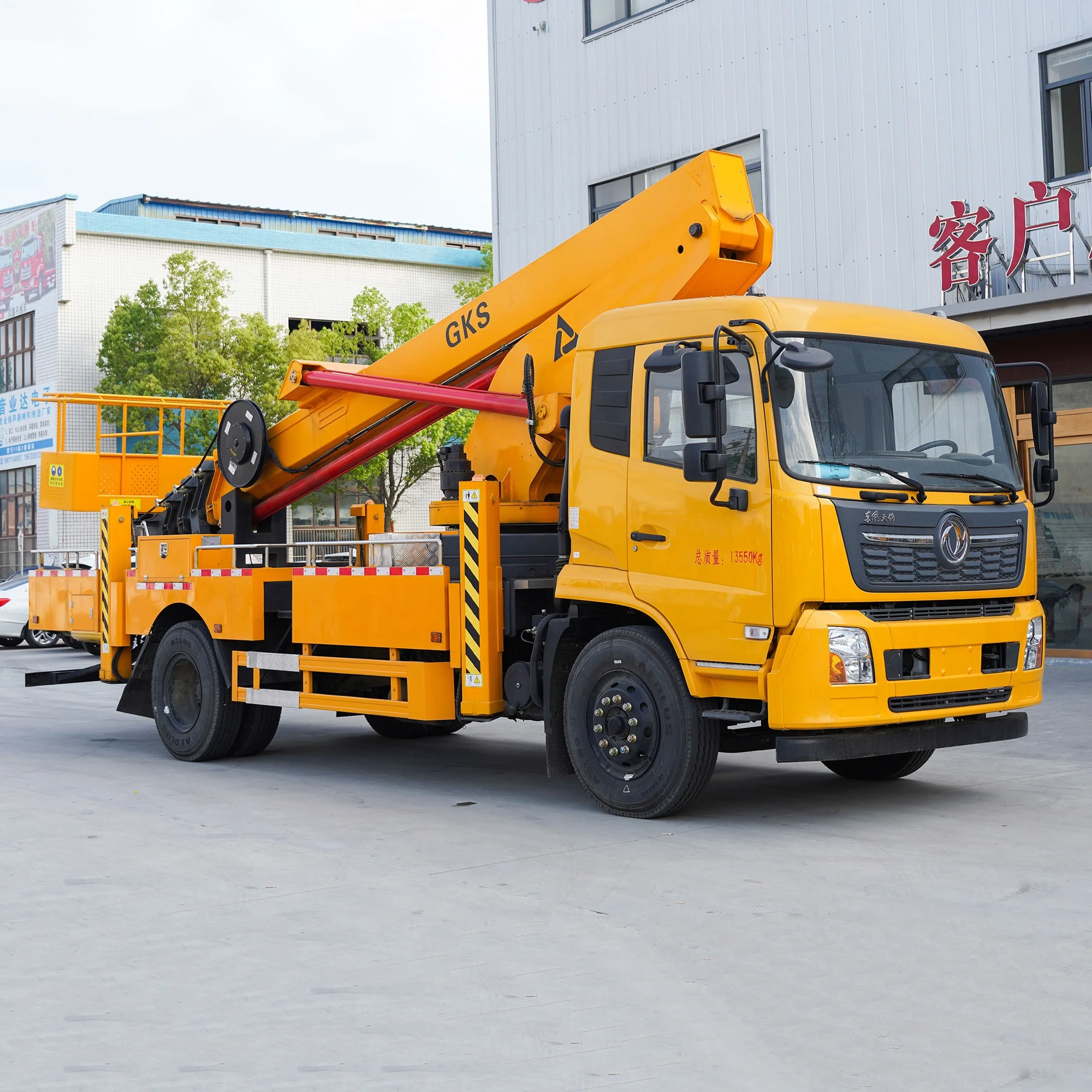 Isuzu Chassis 28m 30m 32m 36Meters Telescopic Aerial Work Pickup Truck For Work Height Above Level