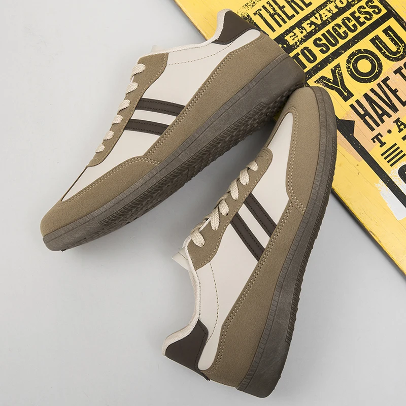 Manufacturer sale custom logo classic retro leisure walking training casual light weight men flat shoes sports tennis sneakers