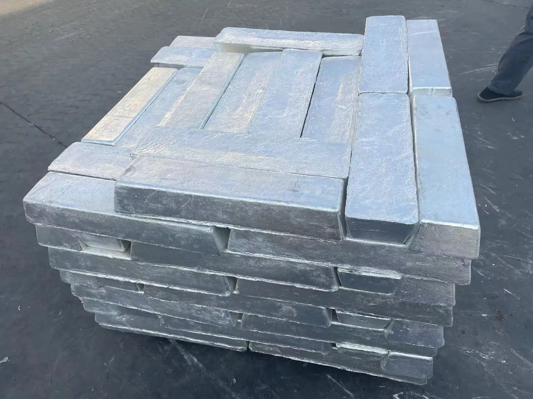 Mg Metal Material 99.9%Min, 7.5+/-0.5kg/PC Reach Certified Magnesium Ingot