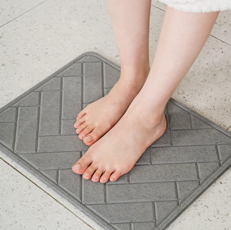 High quality  fast drying carving  diatom earth bath mat for bathroom