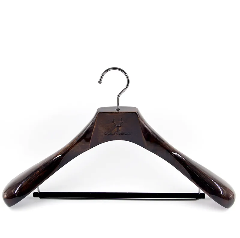 YT 2021 Wholesale Classical Antique Luxury Brown Customized Wooden Jacket Hanger for Suits With