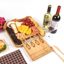 Пользовательский измельчитель колбасы, Сервировочные ящики, Бамбуковая тарелка, разделочные доски для сыра, подарочный набор с подносом для ножей и столовых приборов