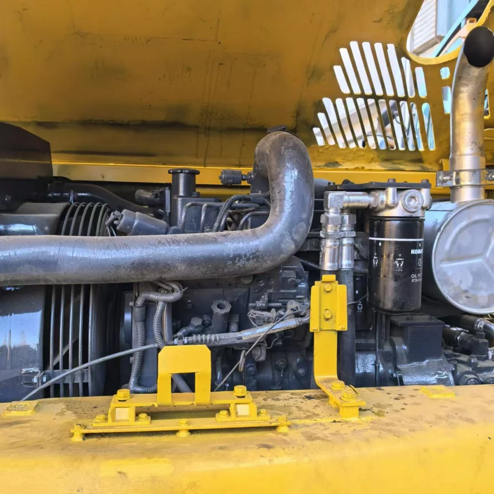 6ton Japan famous brand excavator Komatsu PC60-7 PC60-8 komatsu excavator monitor mini digger small excavator PC60