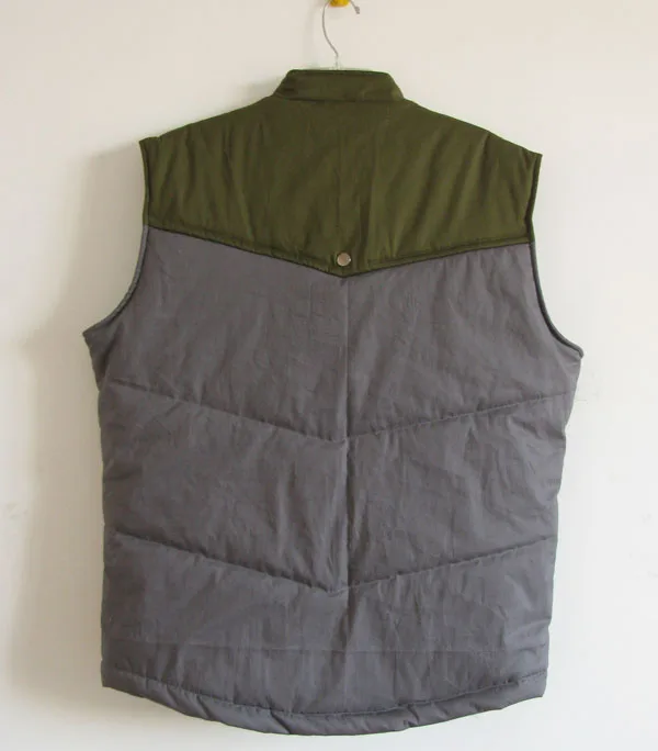 Wholesale Padded quilted sleeveless waistcoat winter polyester cotton warm casual varsity men vest