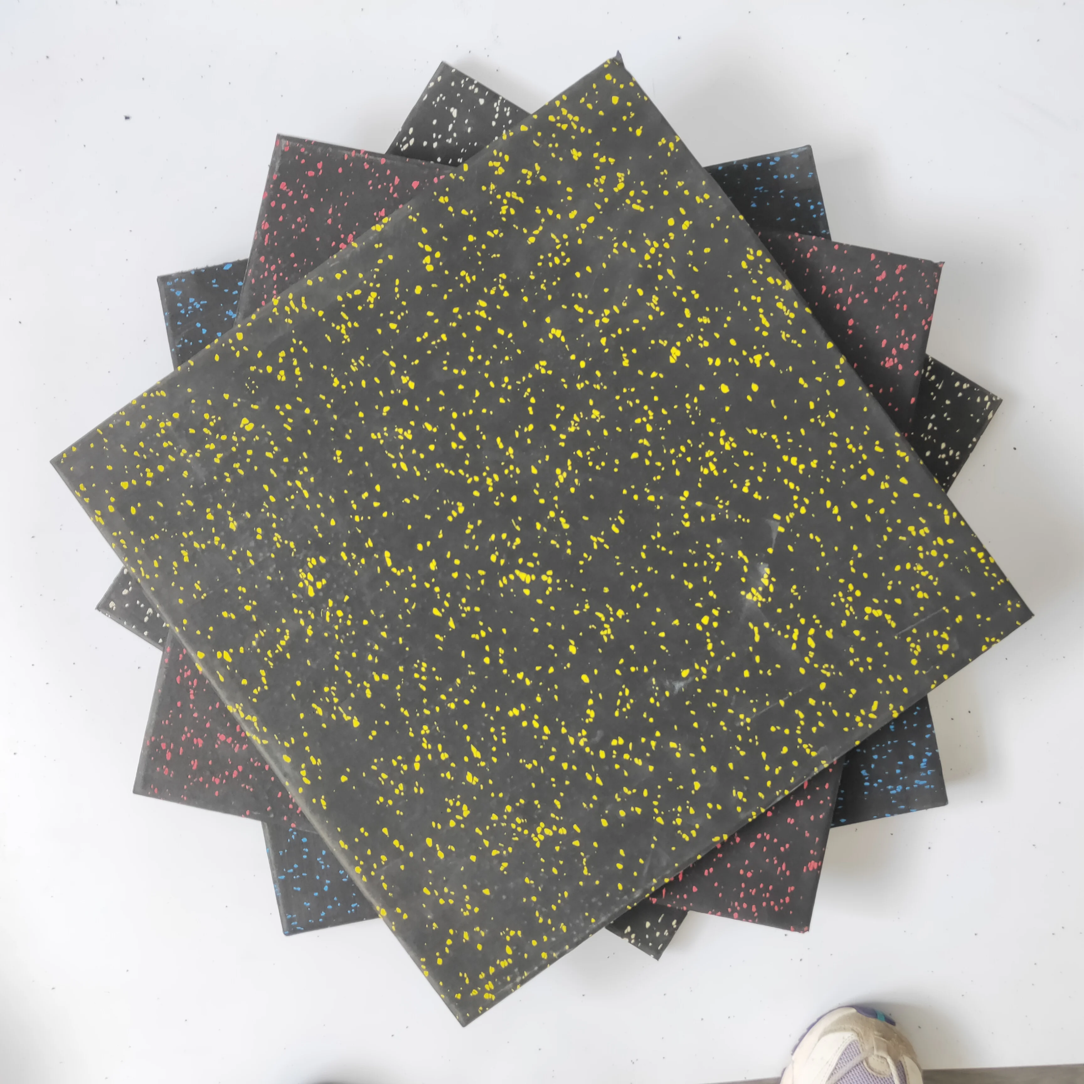 Factory High quality Interlocking Gym Rubber Tiles/gym Rubber Floor/sports Rubber Mat