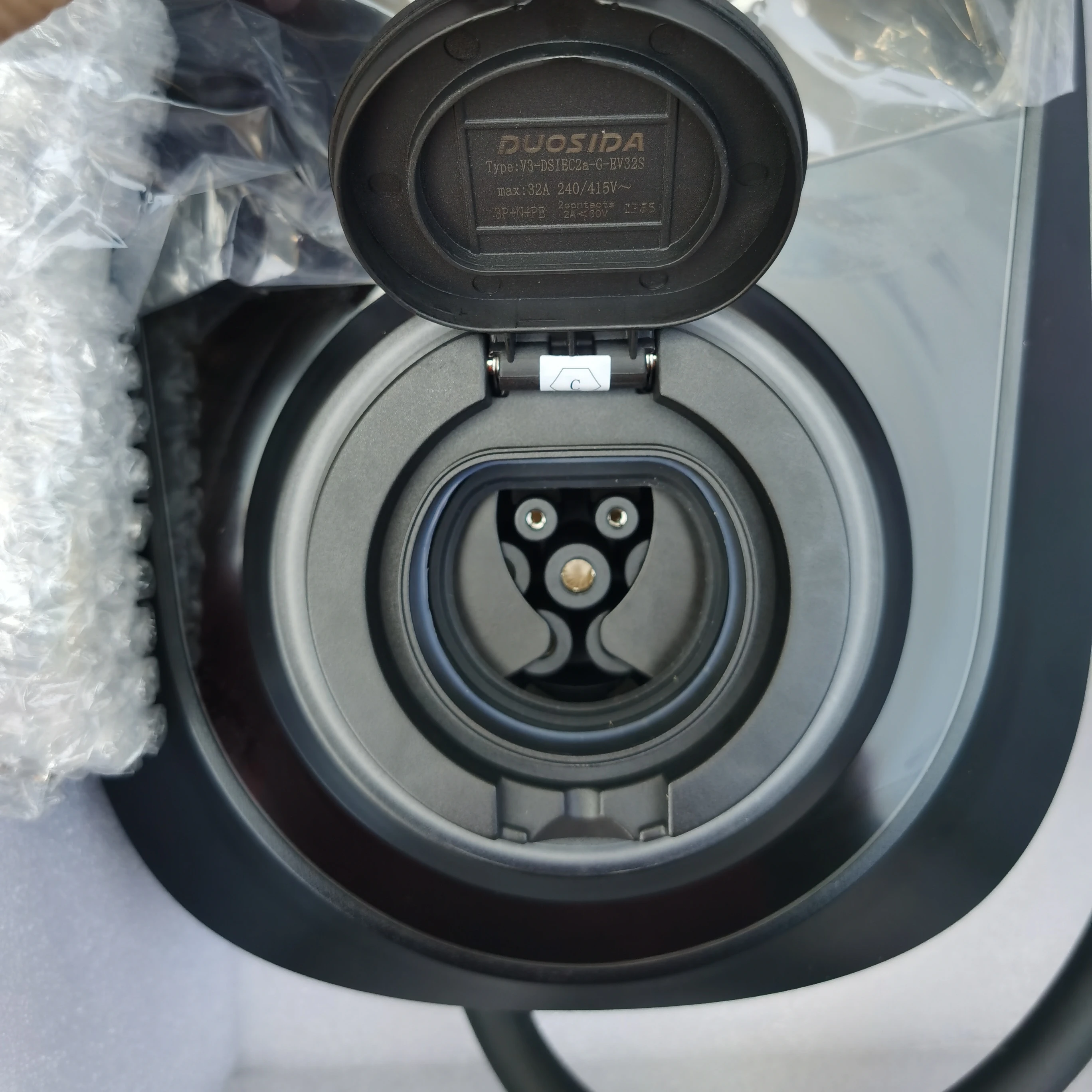 DUOSIDA-Type-2-charger-with-shutter-socket Тип 2