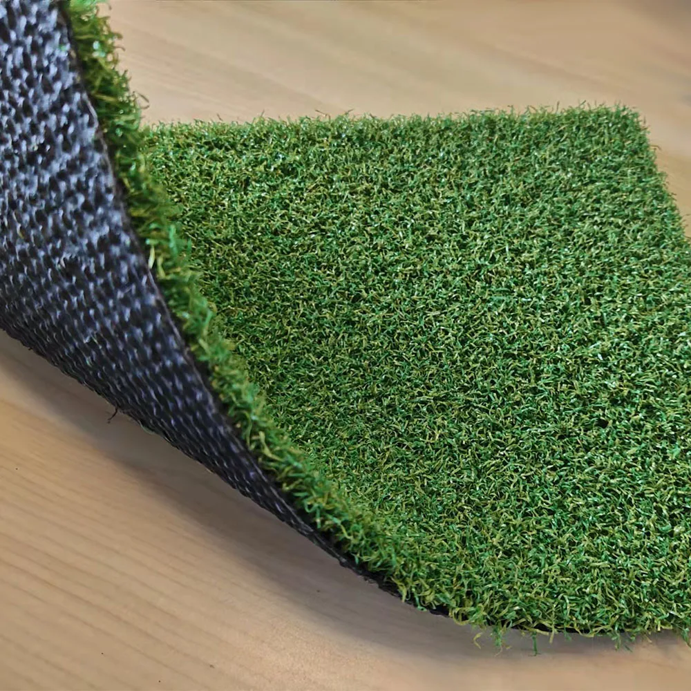 Wholesale price outdoor durable mini golf grass artificial turf putting green mat