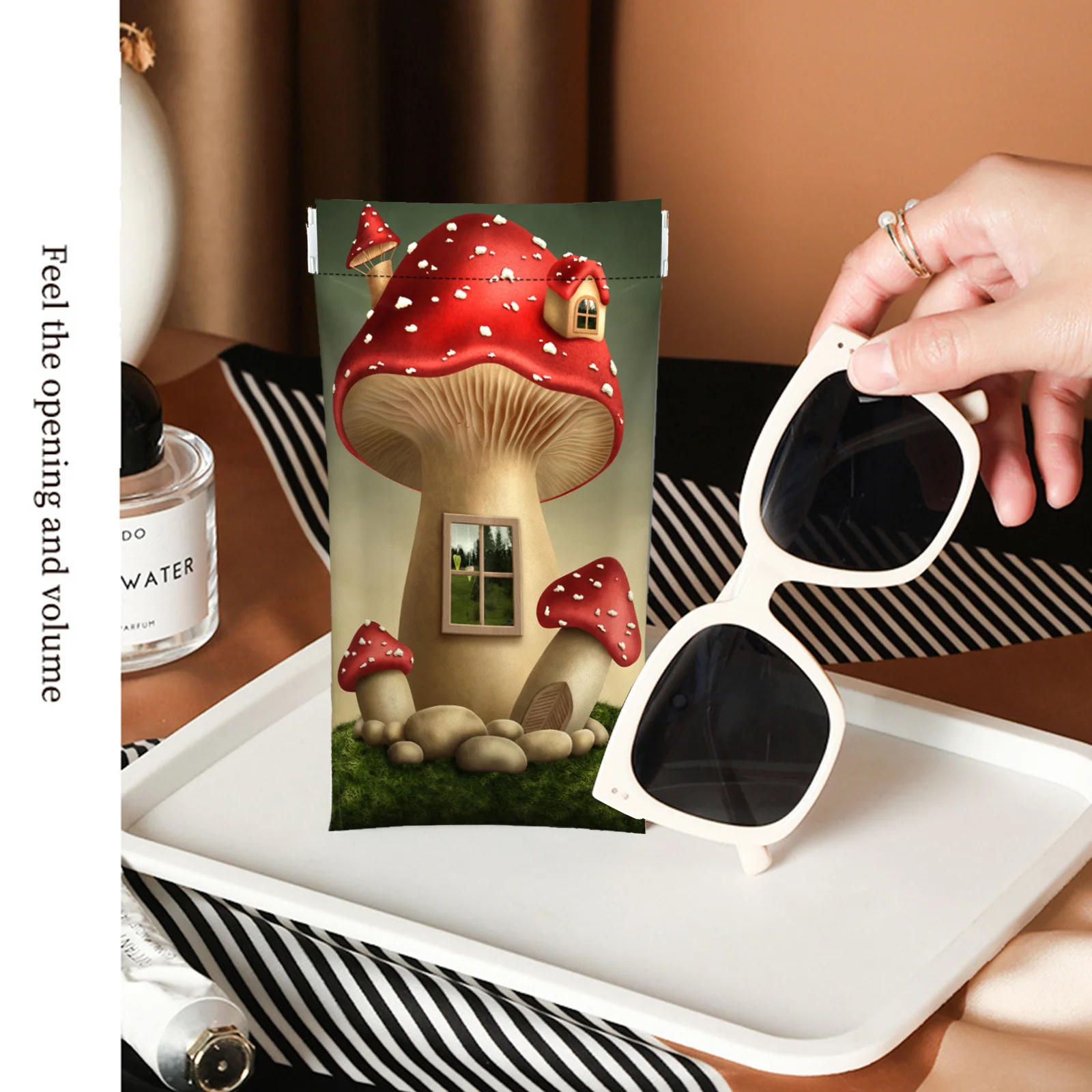 Customise Printing Soft Pu Leather Lipstick Glasses Pouches Portable Squeeze Top Eyeglasses Holder Storage Sunglasses Case
