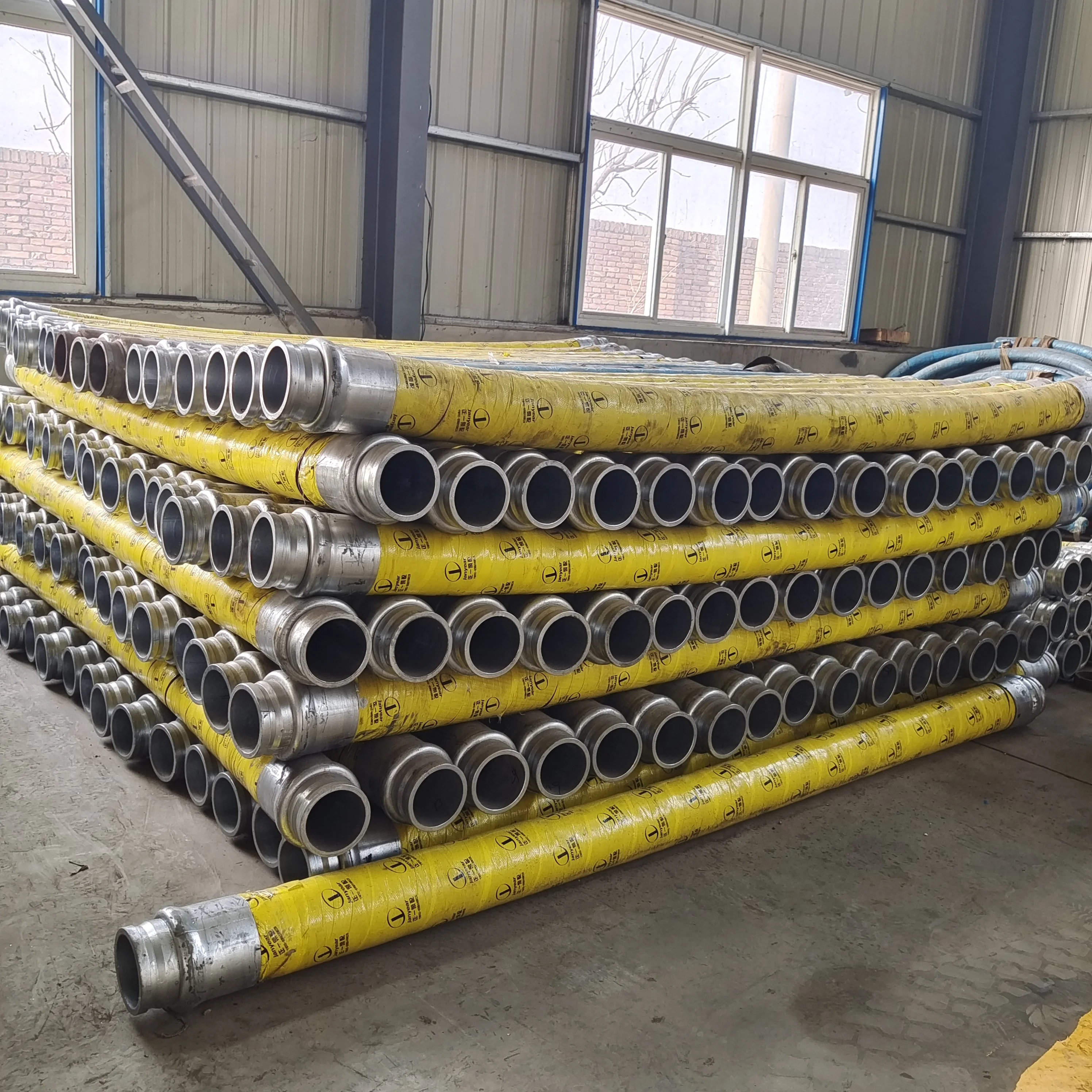 Резиновые шланги высокого давления для бетононасоса Schwing/ Putzmeister, 3- 6 дюймов