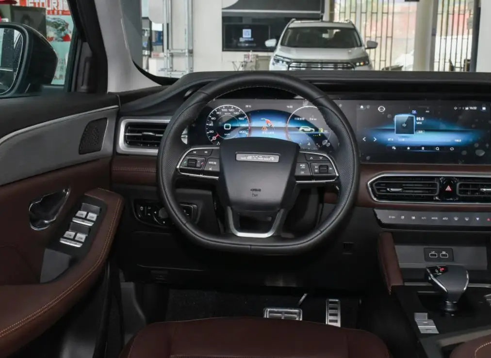 new design CHERY JETOUR X90 Plus 4*2 SUV with 1.6T+7DCT and 7 seats