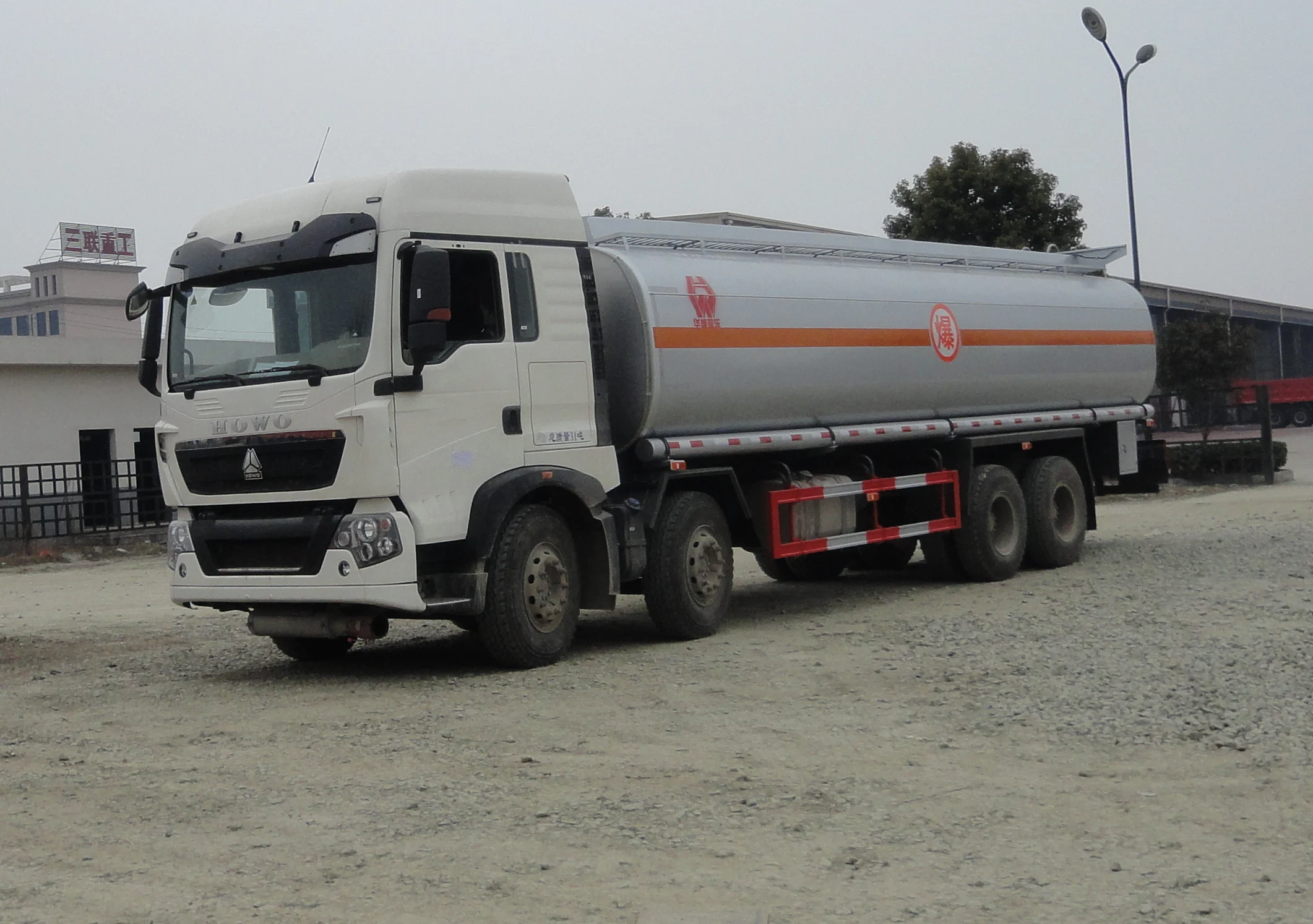 Sinotruk новый Howo 20000 30000 литровый топливный бак грузовик для транспортировки 10 колес дизельный