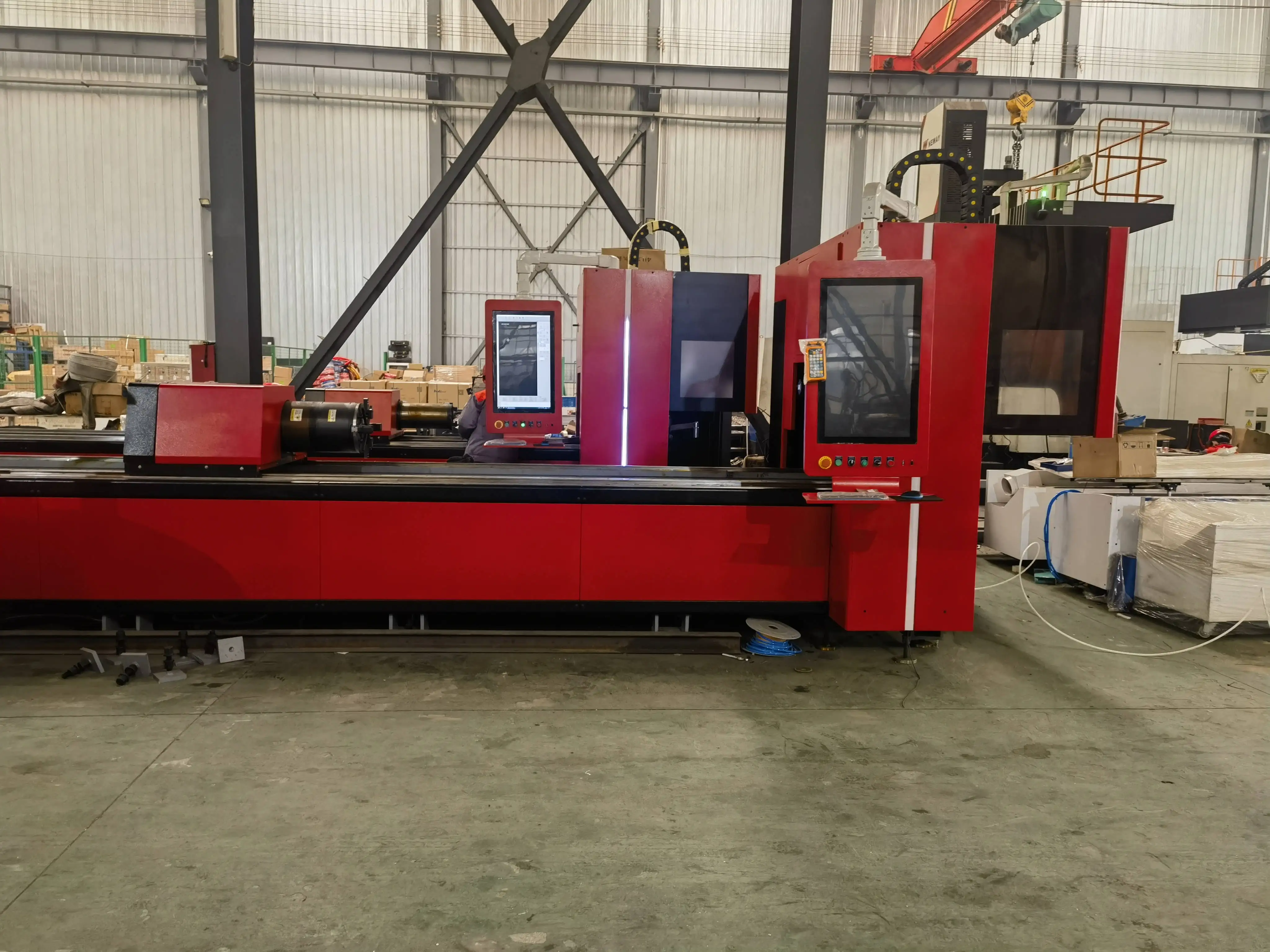 4kw CNC Fiber Laser Cutting Machine Tubes Pipes cutting machine for cutting pipe