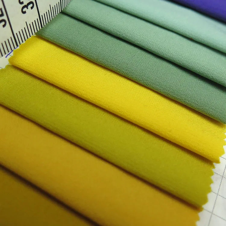 Popular Fashion 4-Way Stretch Spandex Fabric Breathable and Plain Dyed for Girls/Boys Windbreaker Outdoor Suit and Garments