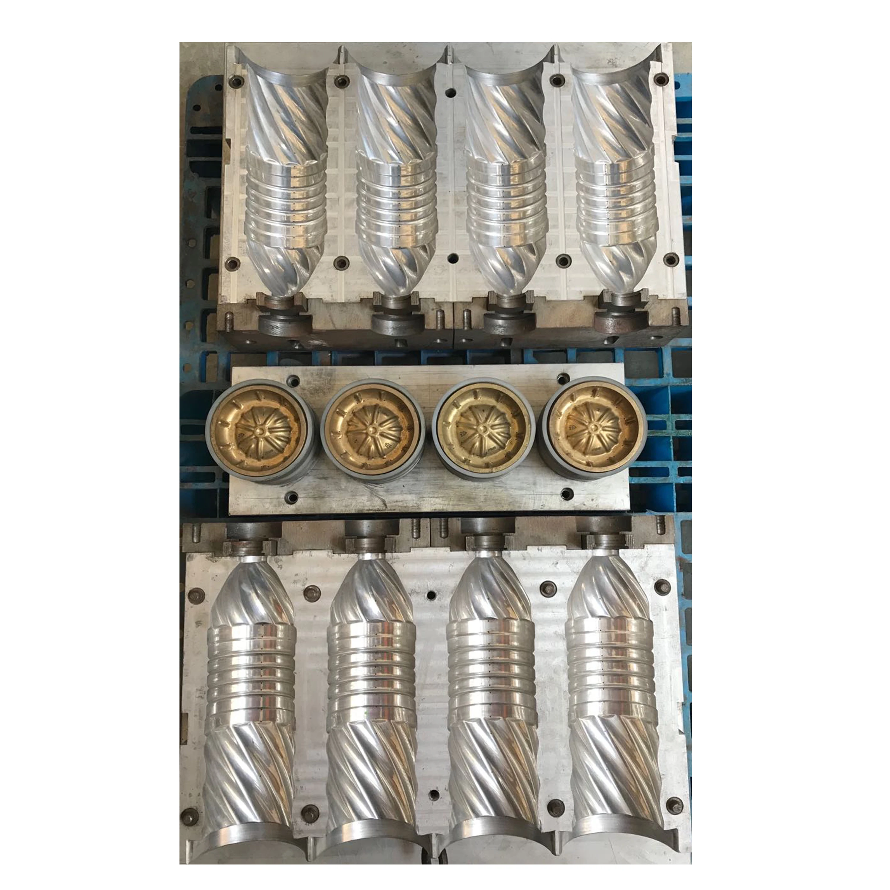 4 cavity pet blow mould