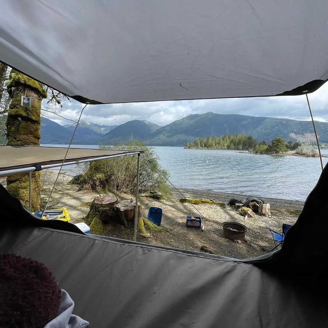 King bed roof top tent hard shell for 4 people outdoor camping roof top tents