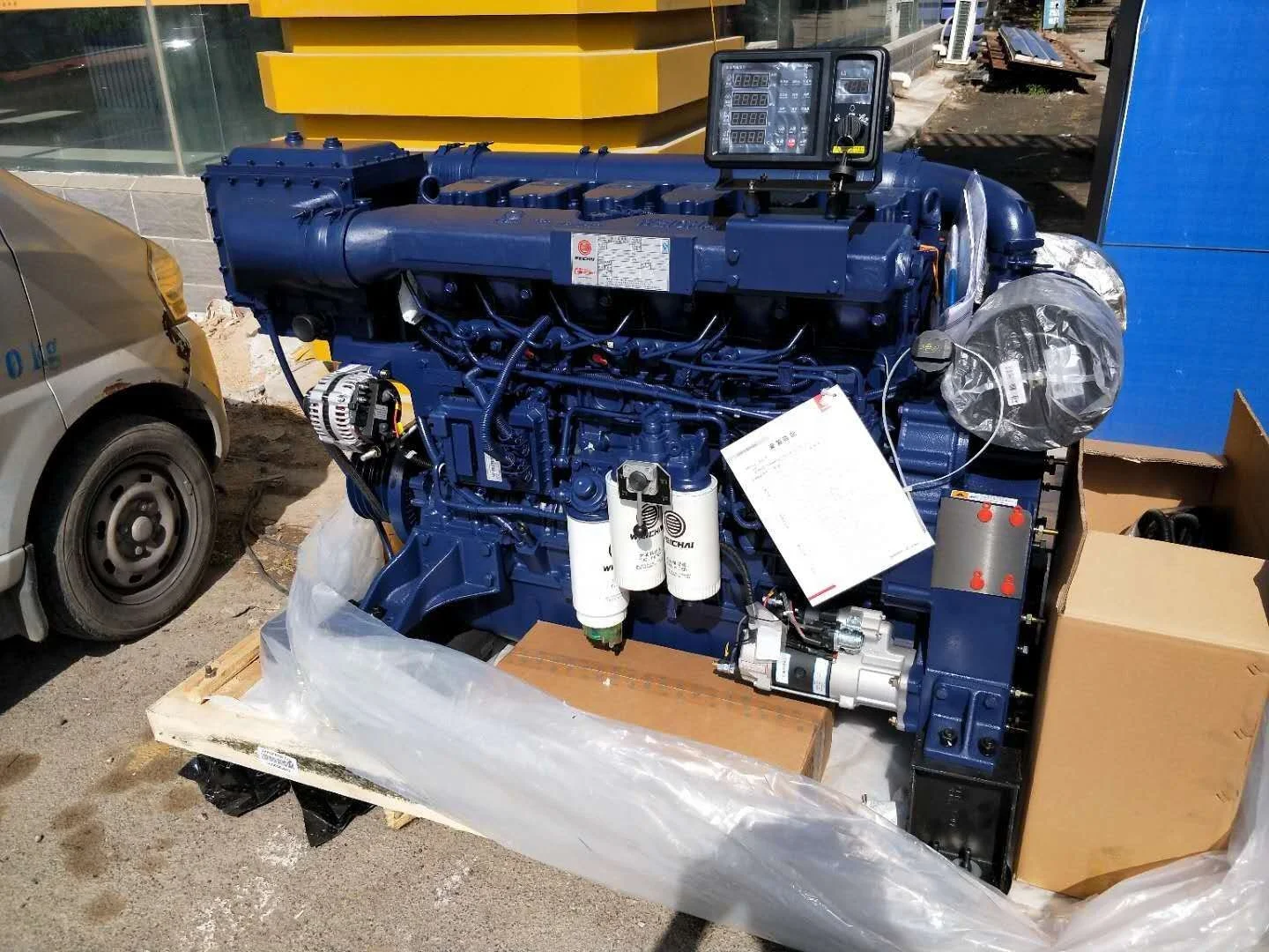 Weichai M33 propulsion marine Diesel engine 350HP to 1200HP with gear box For Boats on sale