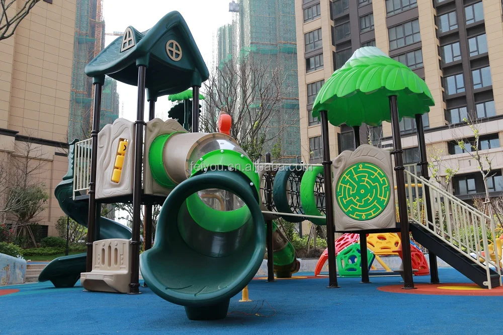 China Outdoor Kids Playground Equipment Plastic Amusement Equipment for 3 to 12 Years Old Kids
