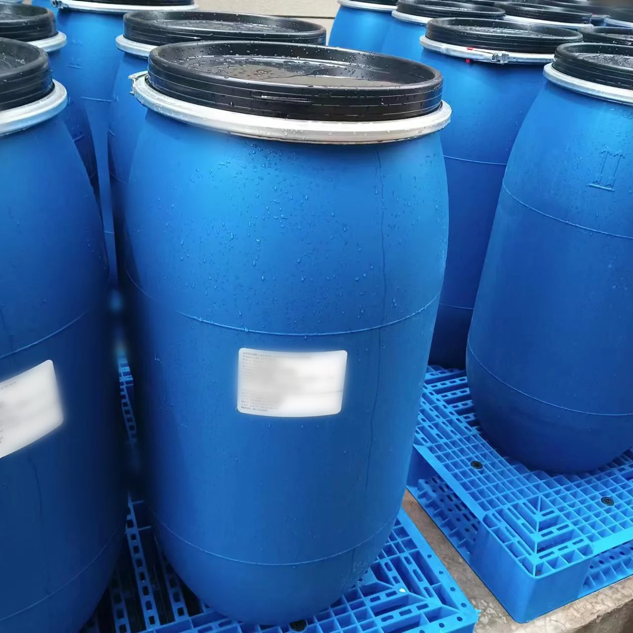 Цена лаурилового эфира натрия сульфат тексапон N70 Sles 70% используется для производства моющих средств мытья посуды