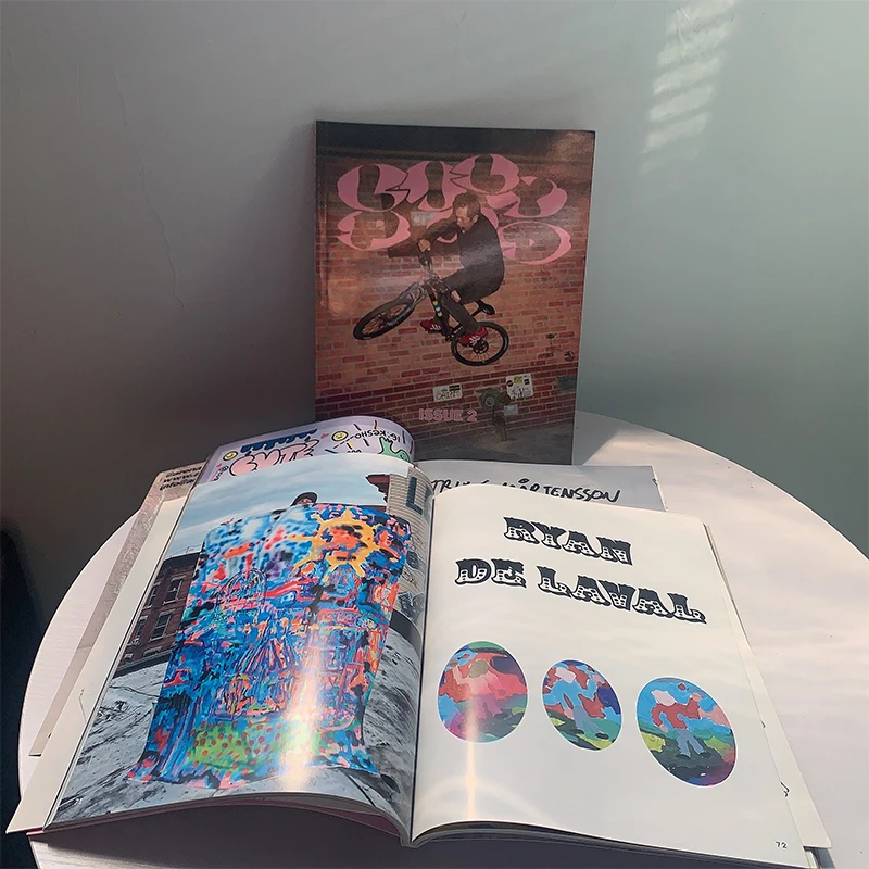 Well Designed High Quality Pamphlet Brochure Magazine Catalogue Full Color Cheap Vogue Magazine Printing