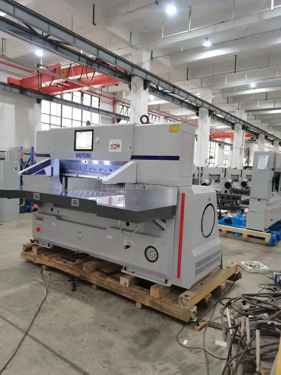 semi automatic a3 paper guillotine paper cutting machine QZYK1370E-15