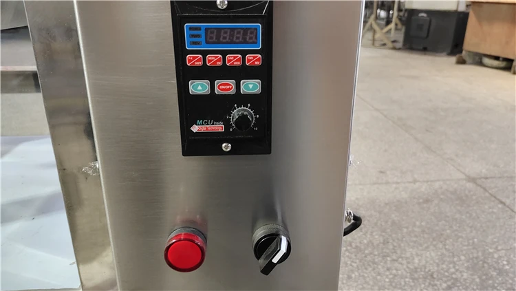 Hot Sell Commercial Automatic Chocolate Dipping Spreader Sprinkle Machine