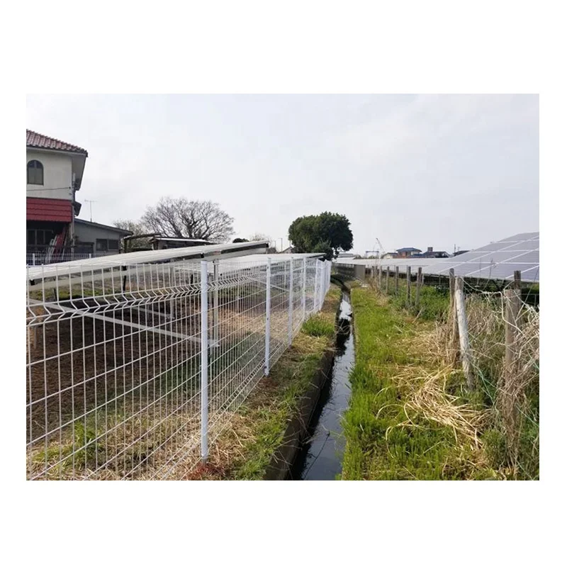Chinese Supplier Modern Design PVC Coated Wire Mesh Garden Fence 2m Width