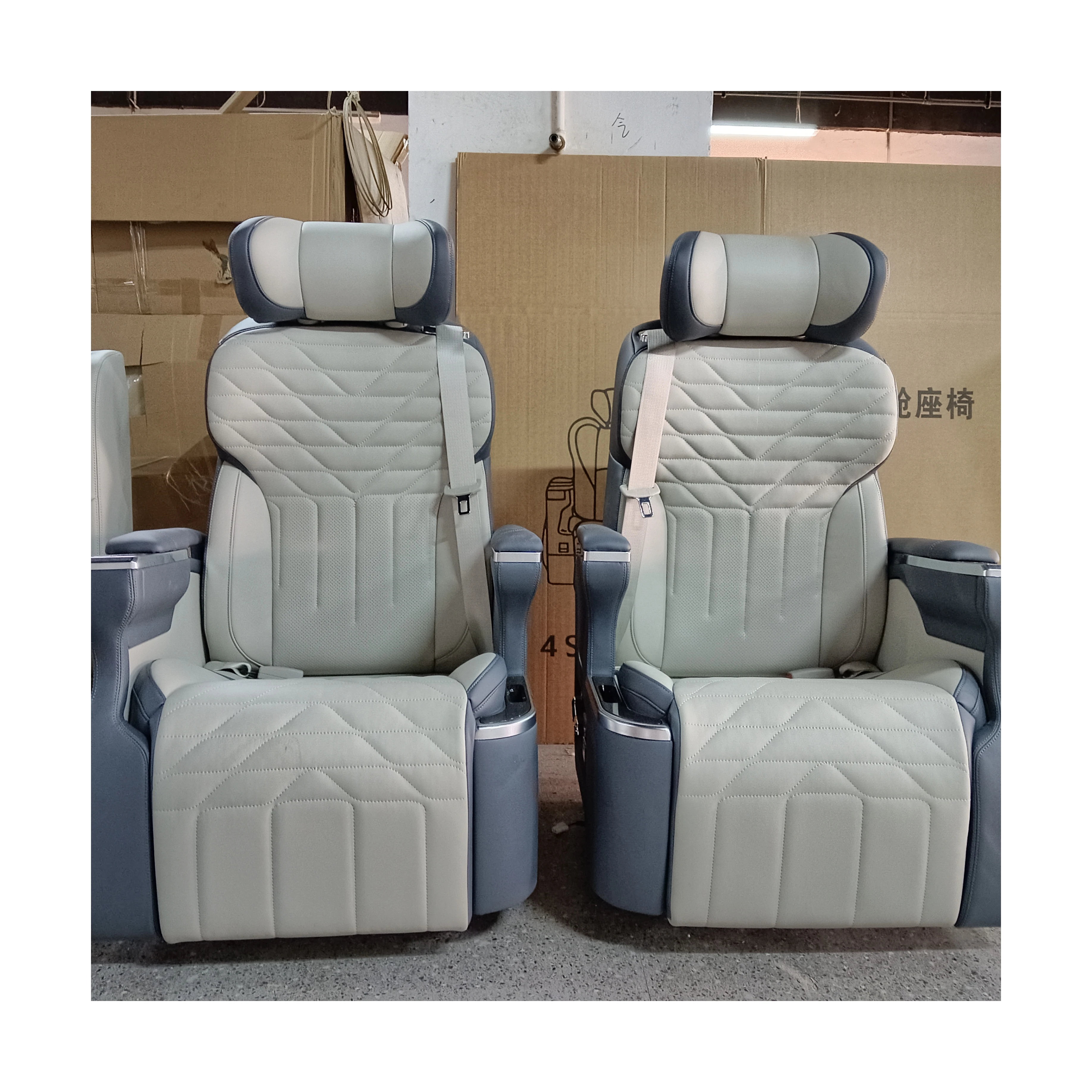 Luxury Design Car Seat Leather Business Car Seat for Alphard/Vellfire/Toyota Sienna
