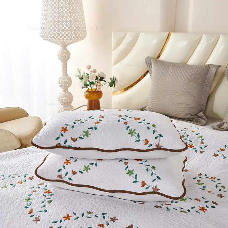 Embroidery Style Polyester Microfiber Material Flower Pattern  Bedding Good Quality  3pcs Bedspread Set Use At Home