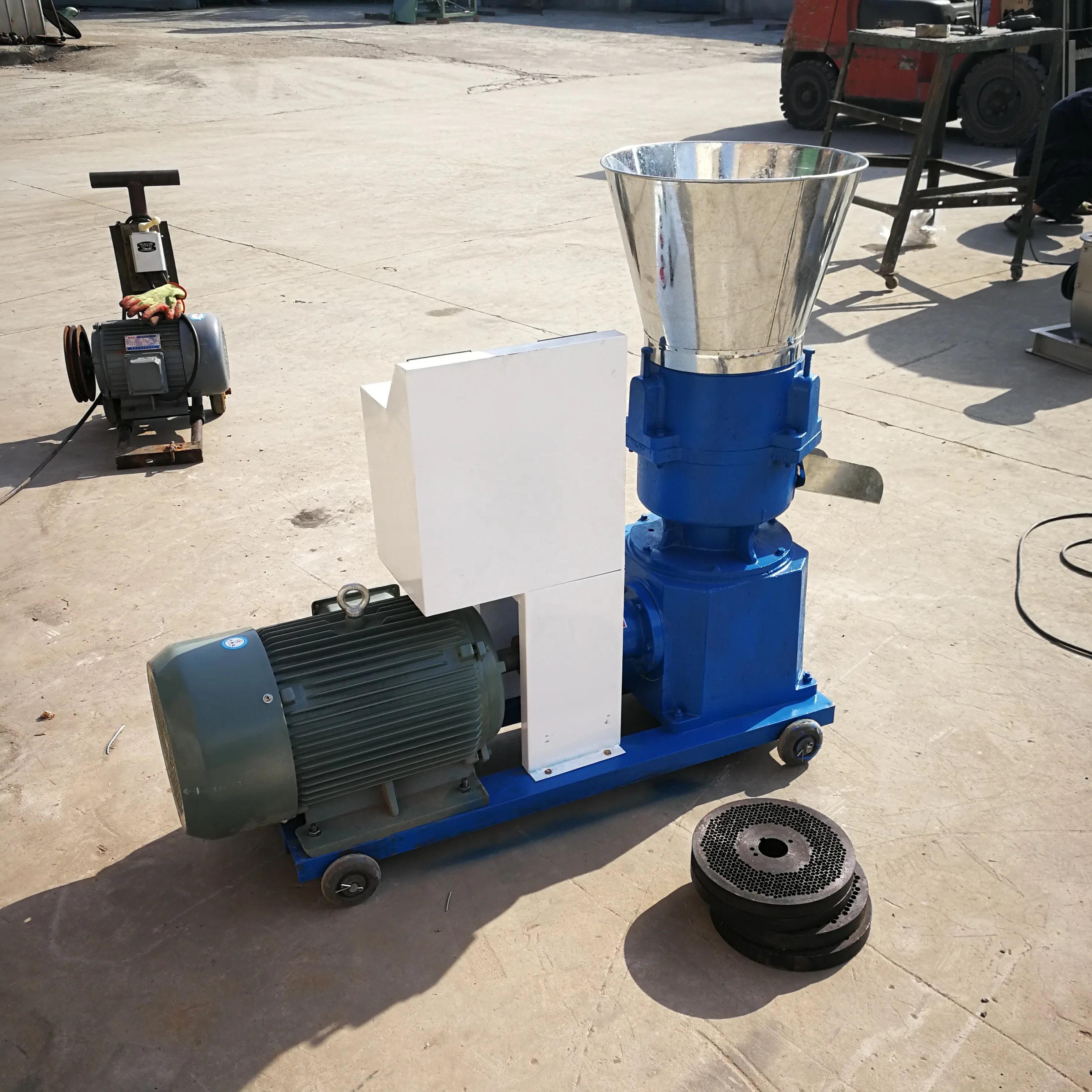 High efficiency small poultry animal feed pellet processing plant project uses feed pellet production