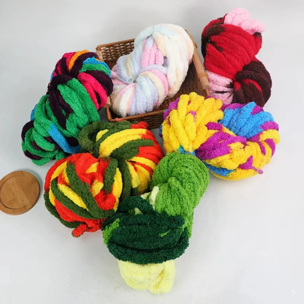 Wholesale Customized Hand Knitting Weaving Super Thick 100% Polyester Big Roll Chunky Chenille Yarn for Blanket