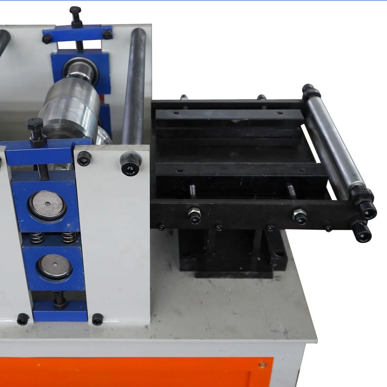 Steel door frame roll forming machine for container house