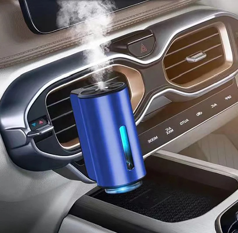 New Arrival Mini Rechargeable Car Air Purifier Waterless Essential Oil Alloy Car Vent Clip Car Aroma Diffuser Humidifier