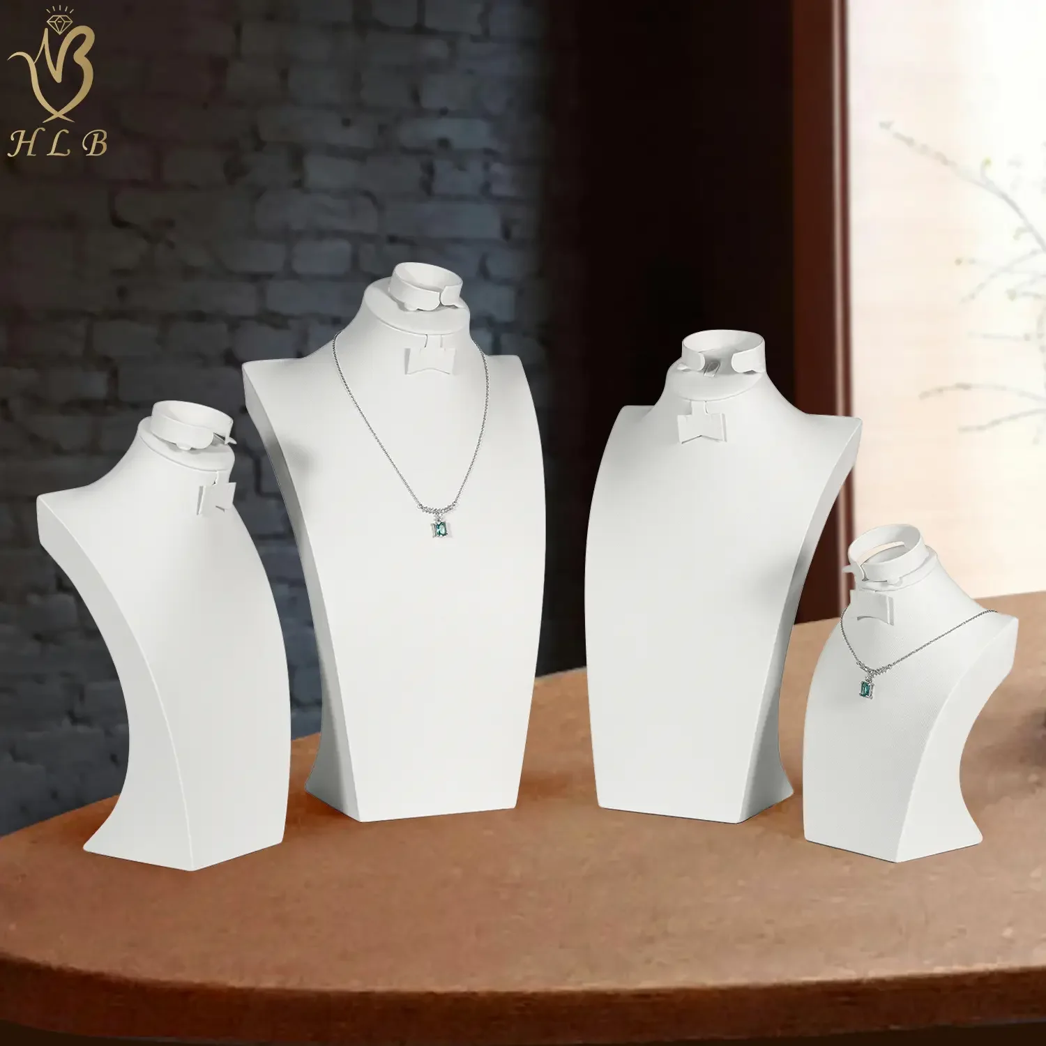 ODM Stock customized Necklace display jewelry set stand designs jewellery store display dummy for jewelry display showcase