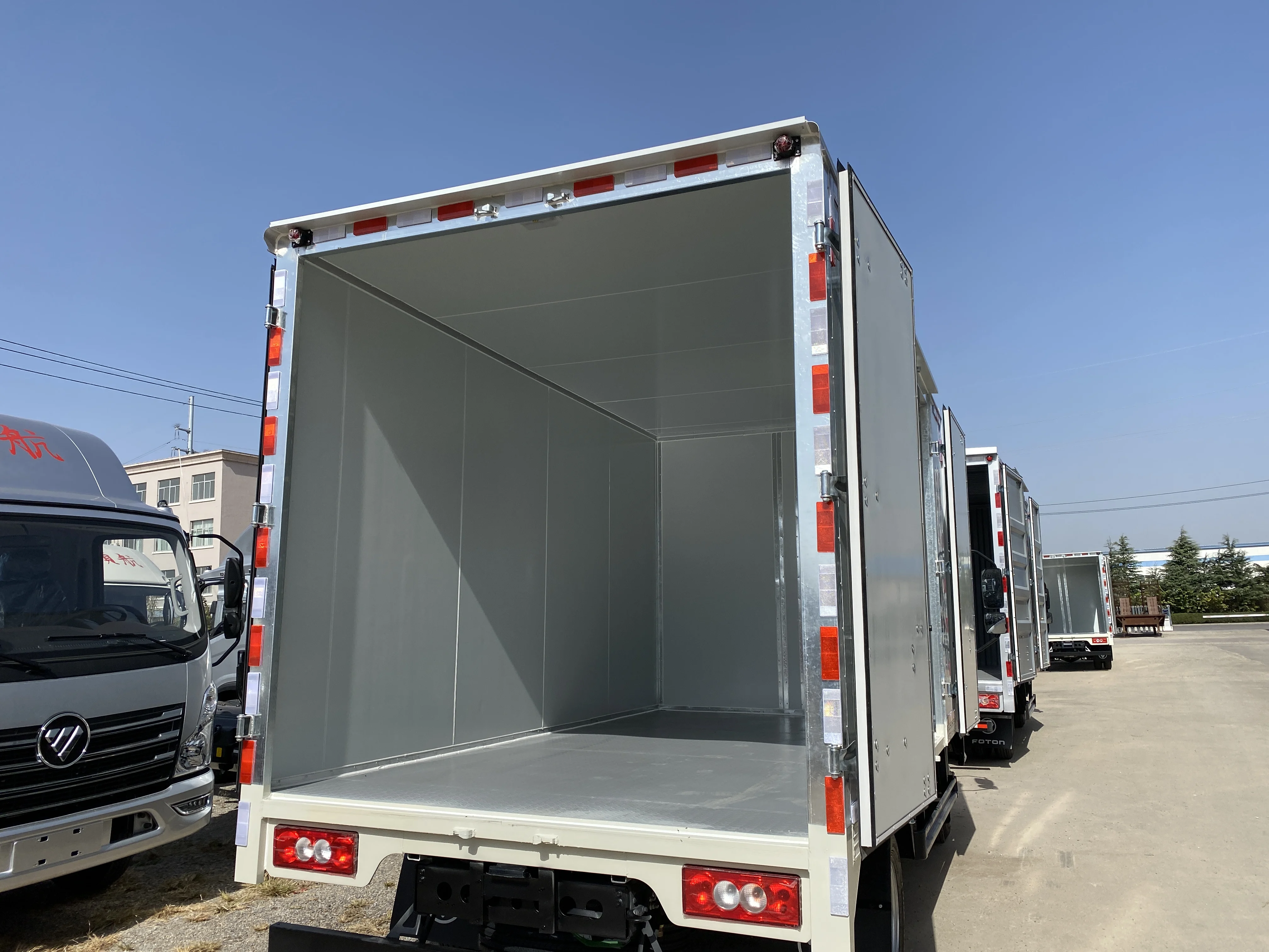 Good Quality Top Selling 26 Ft Storage Box Truck Body Open Dry Box