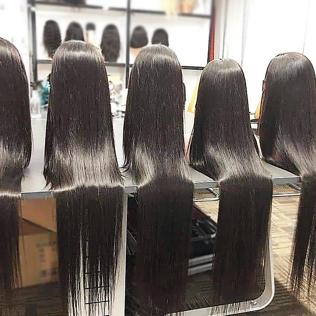 China Natural Color Long Swiss Lace Straight Hair Wig For Black Women 100% Raw Indian Human Hair Lace Front Wig